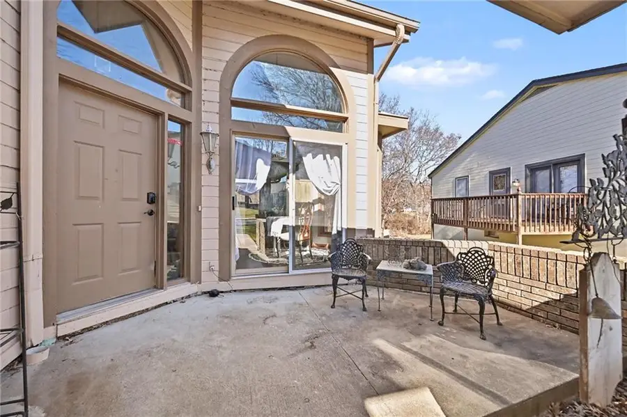 6530 N Revere Drive, Kansas City, MO 64151 - #3