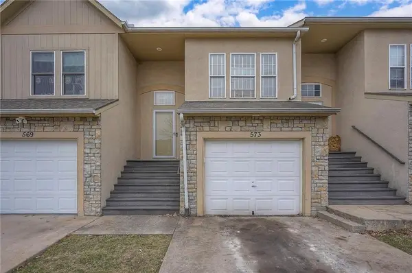 573 Woodson Lane, Gardner, KS 66030