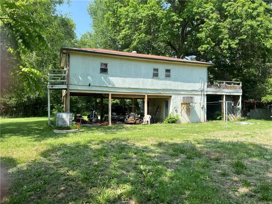 5811 Frederick Boulevard, Saint Joseph, MO 64507 - #2