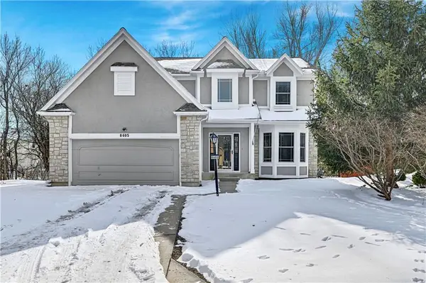 8605 W 152nd Terrace, Overland Park, KS 66223