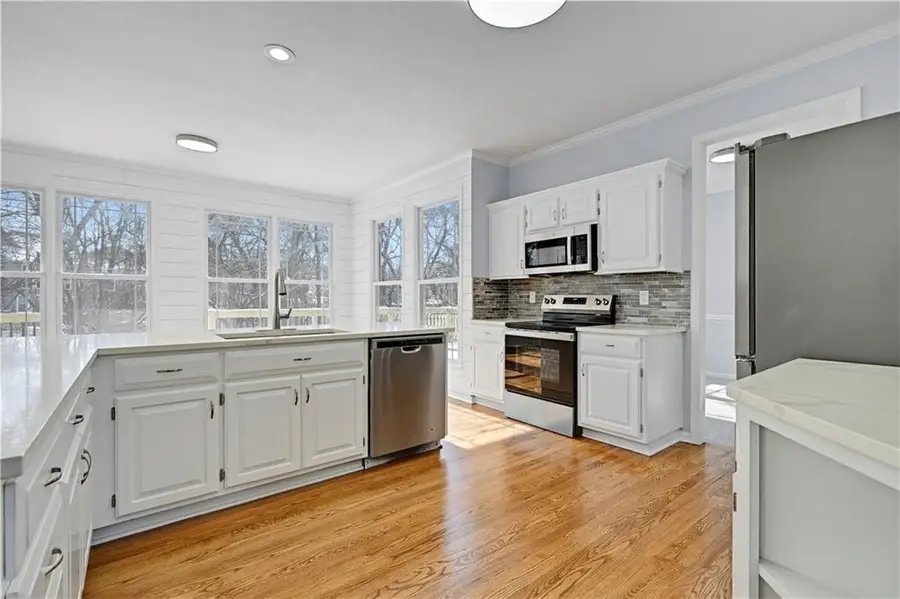 8605 W 152nd Terrace, Overland Park, KS 66223 - Image #3