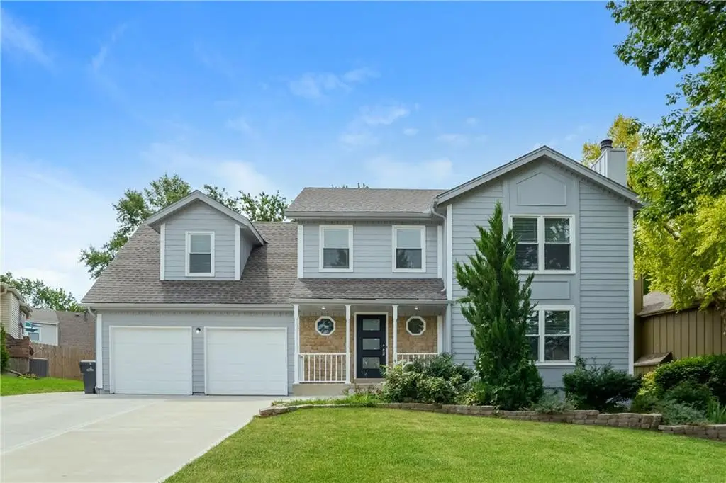 14711 S Arapaho Drive, Olathe, KS 66062 - Image #1