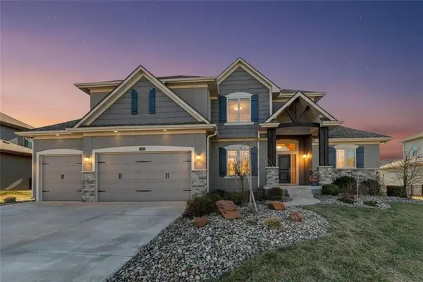 1907 NE Parks Summit Boulevard, Lee's Summit, MO 64064