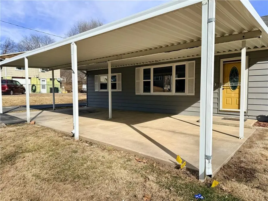 3419 S 30th Street, Saint Joseph, MO 64503 - #3