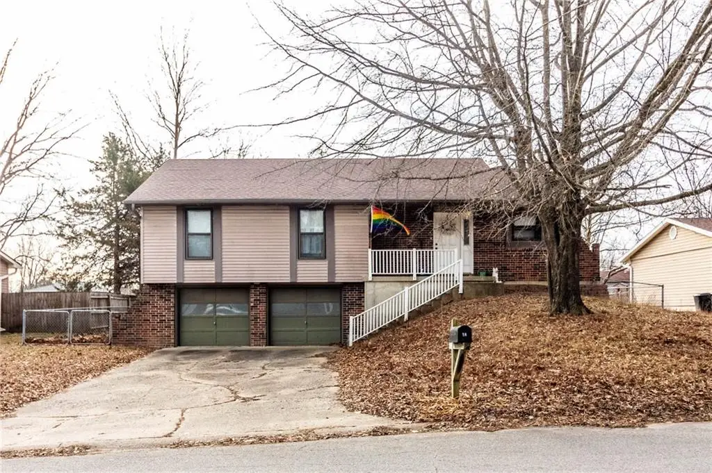 28 SE 240 Road, Warrensburg, MO 64093 - Image #1