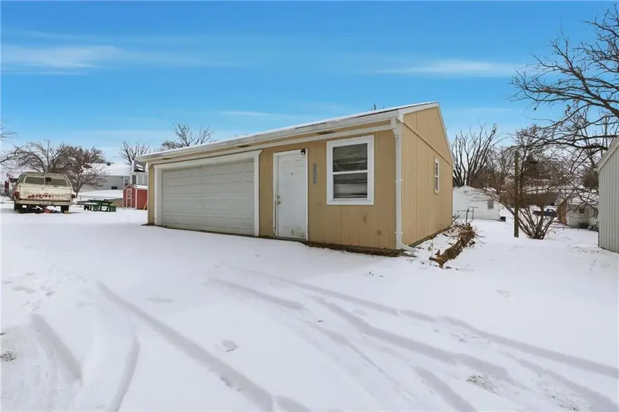 899 Williams Street, Excelsior Springs, MO 64024 - #2