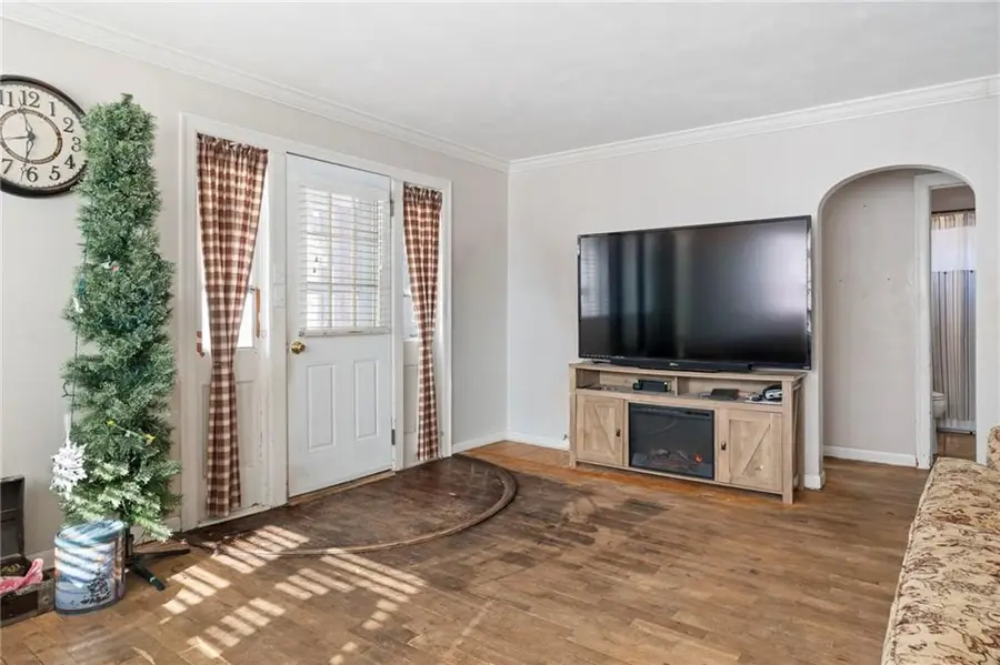 1407 Walnut Street, Chillicothe, MO 64601 - #3