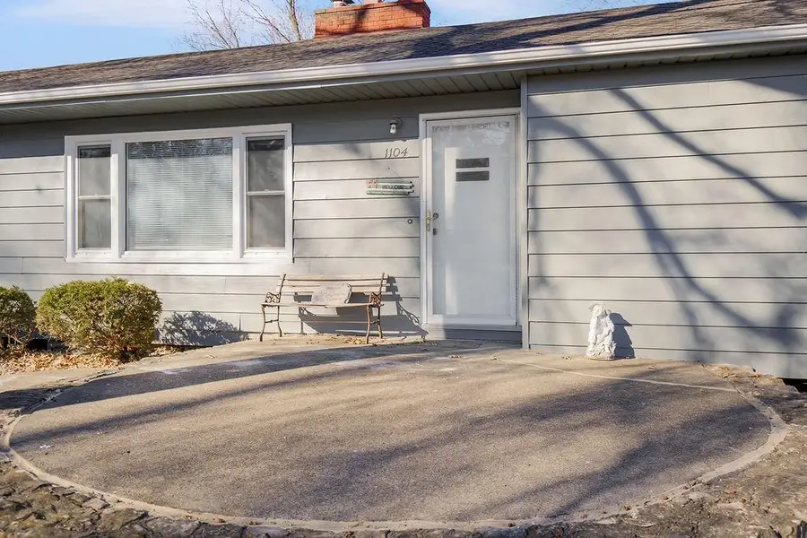 1104 NE Shady Lane Drive, Kansas City, MO 64118 - #2