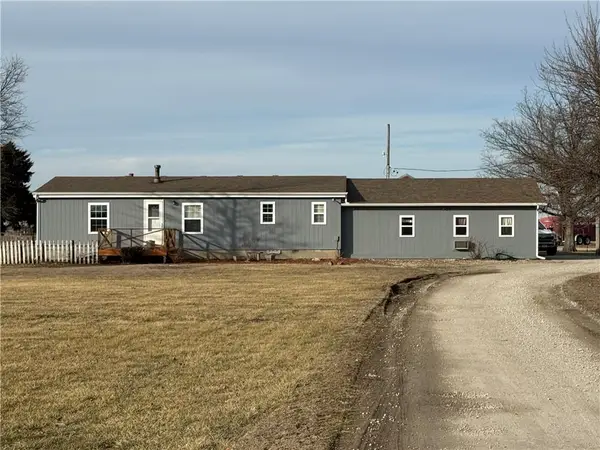 4221 Shawnee Road, Wellsville, KS 66092