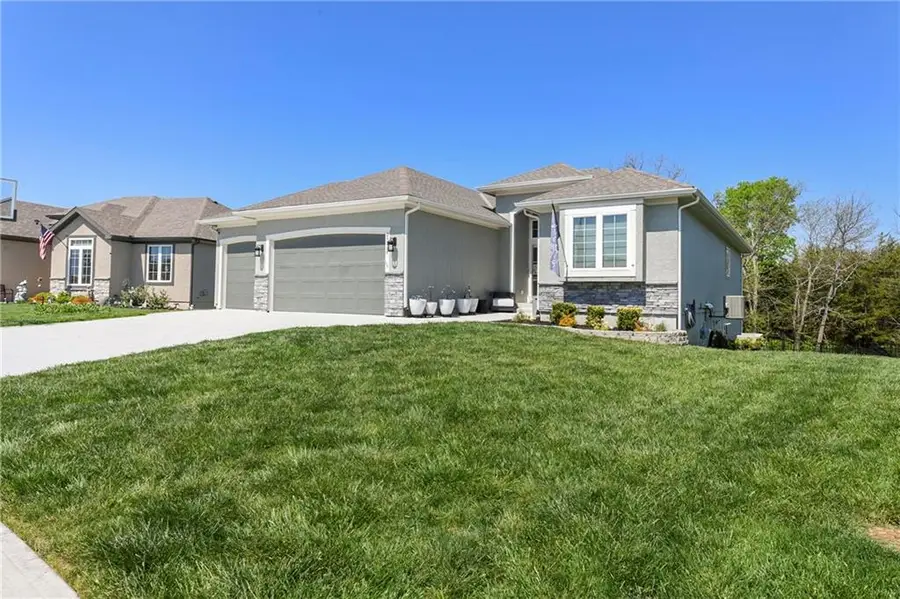 25264 W 147th Court, Olathe, KS 66061 - #2