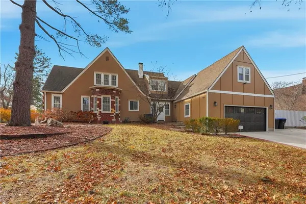 1303 Pembroke Lane, Topeka, KS 66604