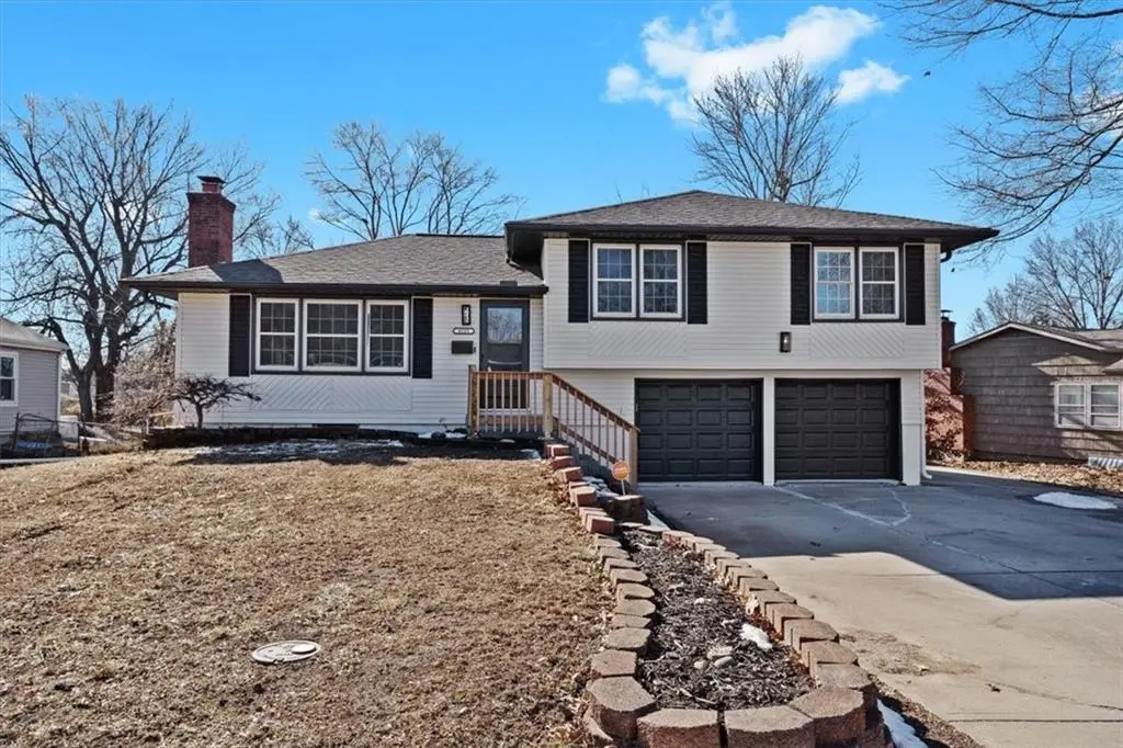 6105 E 136th Street, Grandview, MO 64030 - Image #1