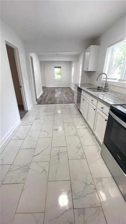 807 S Hardy Avenue, Independence, MO 64053 - #3