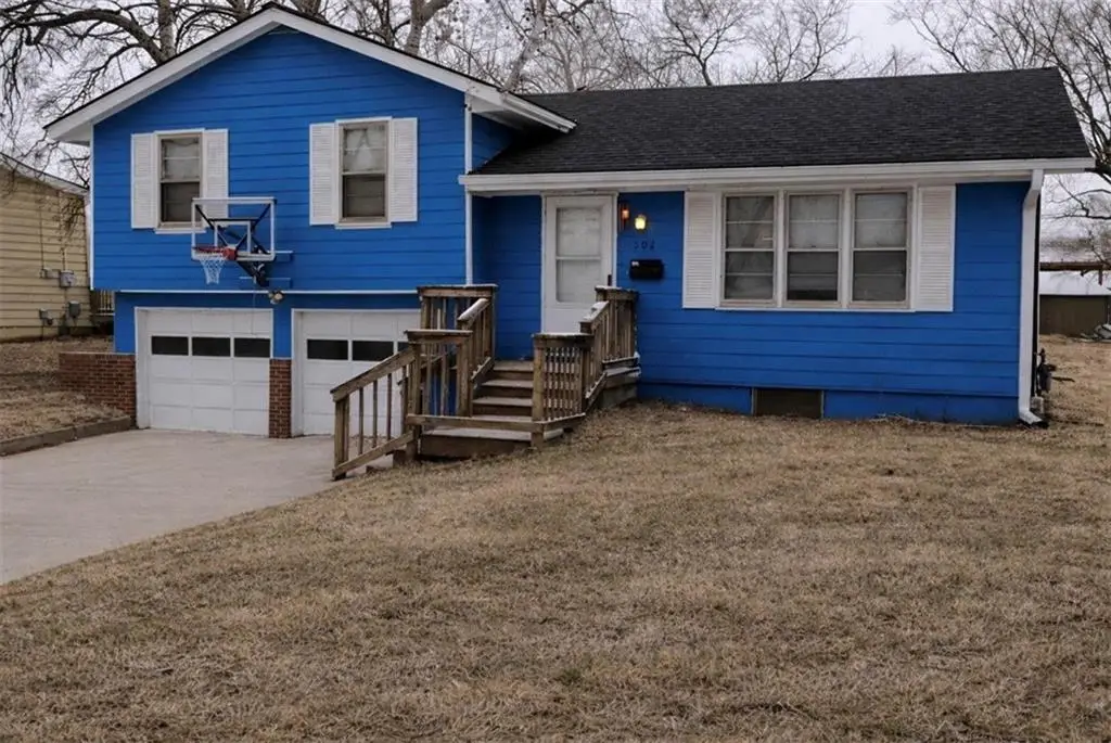 502 NE Ash Street, Lees Summit, MO 64063 - #1