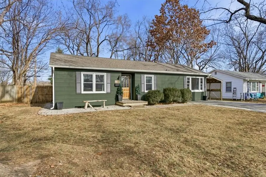 7714 W 66th Terrace, Mission, KS 66202 - #2