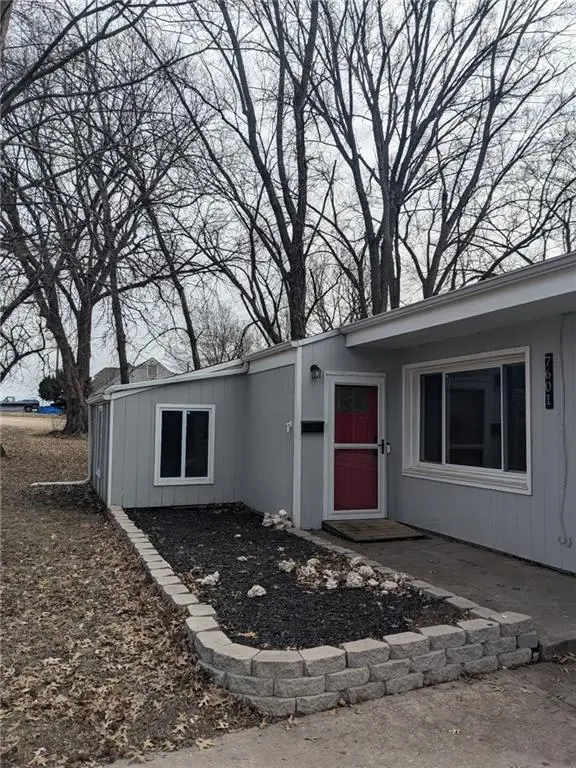 7601 High Grove Road, Grandview, MO 64030 - Image #2