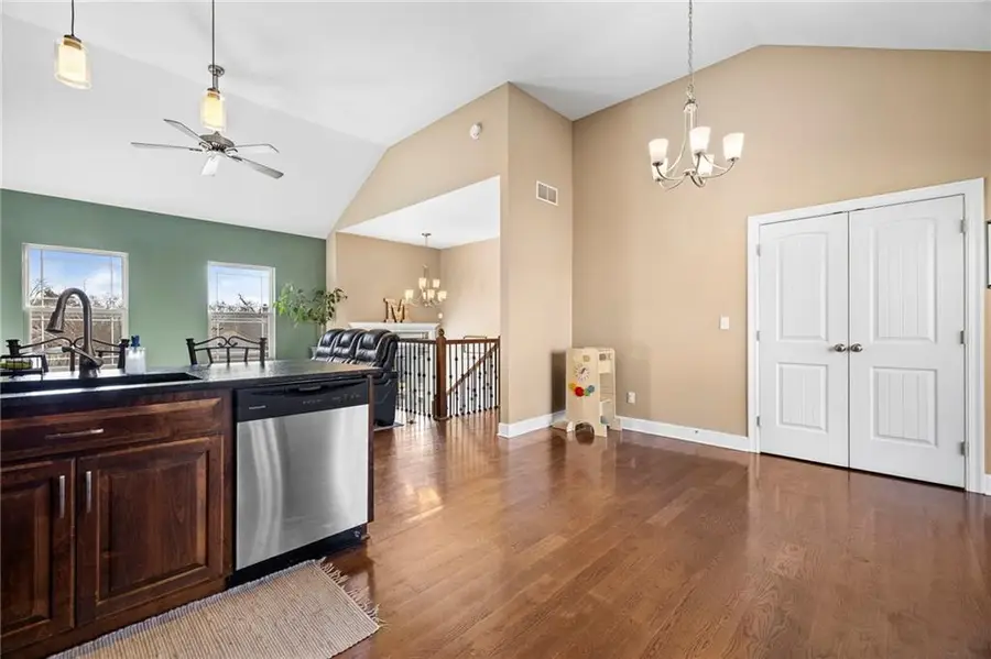 807 Old Stage Road, Pleasant Hill, MO 64080 - #3