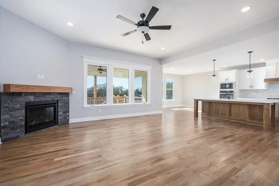 1667 N 156th Street, Basehor, KS 66007 - #3