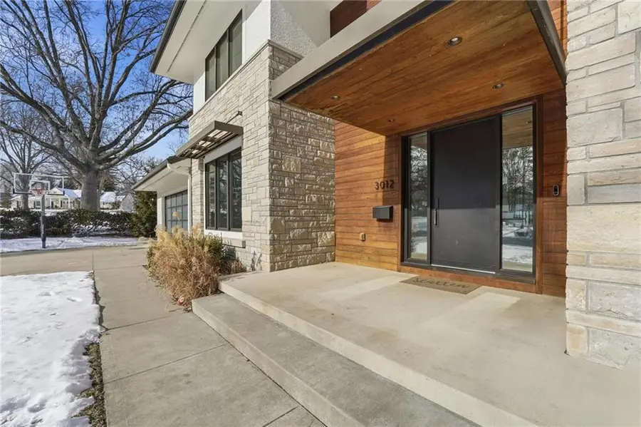 3012 W 91st Street, Leawood, KS 66206 - #3