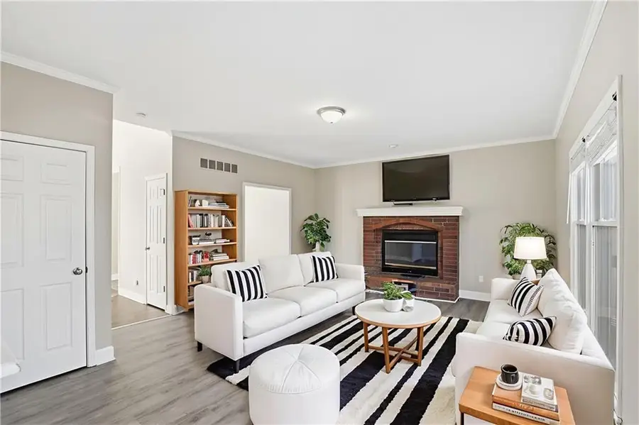 1175 Santa Fe Drive, Lees Summit, MO 64081 - #2