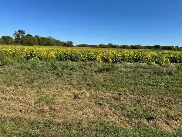 Lone Star Road, Paola, KS 66071