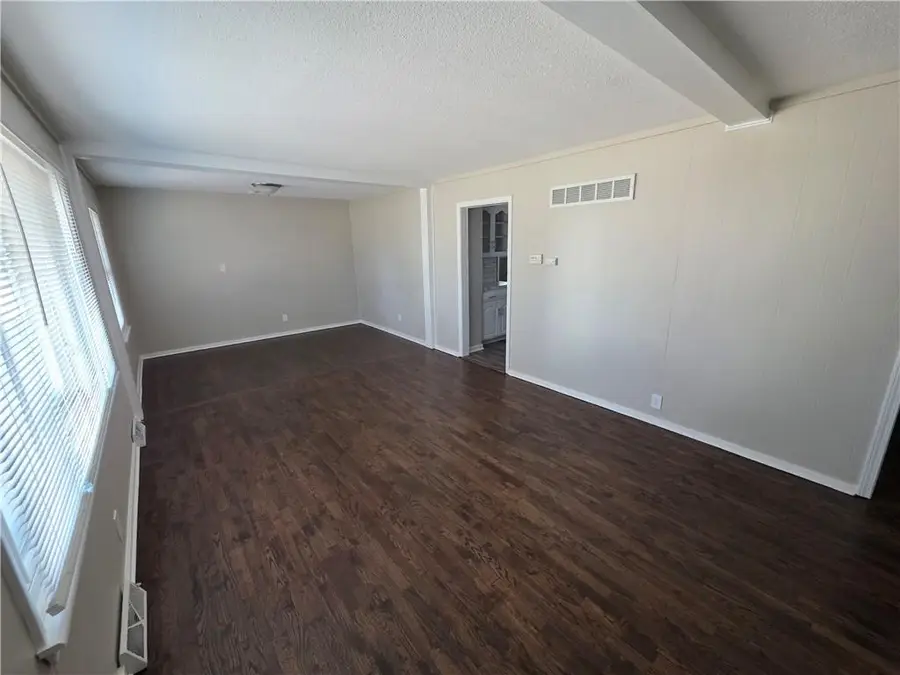 211 S Franklin Street, Raymore, MO 64083 - #3