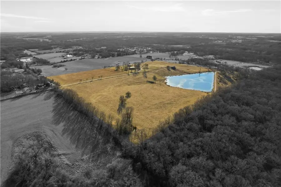 15106 S Stewart Road, Pleasant Hill, MO 64080 - Image #2