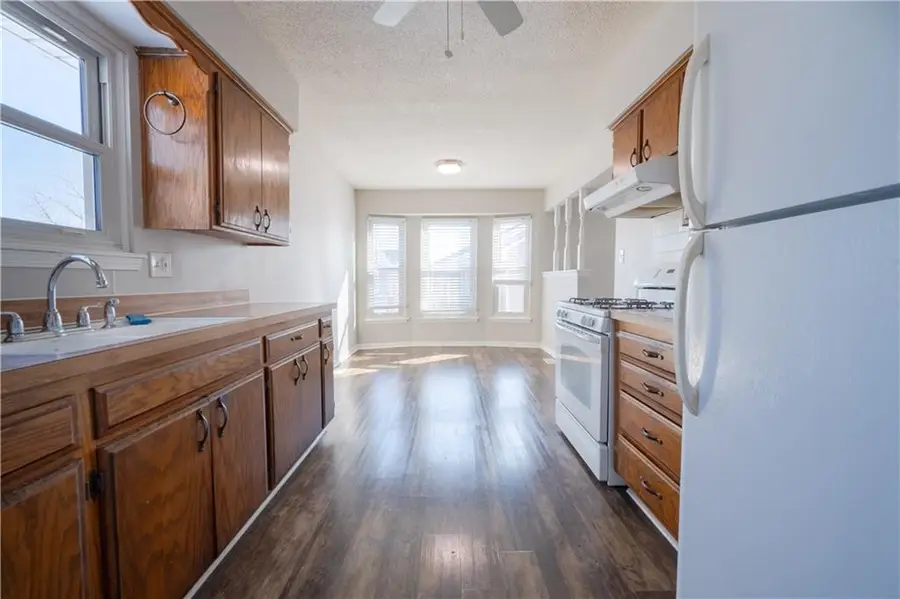 1111 SE 2nd Court, Lees Summit, MO 64063 - #3