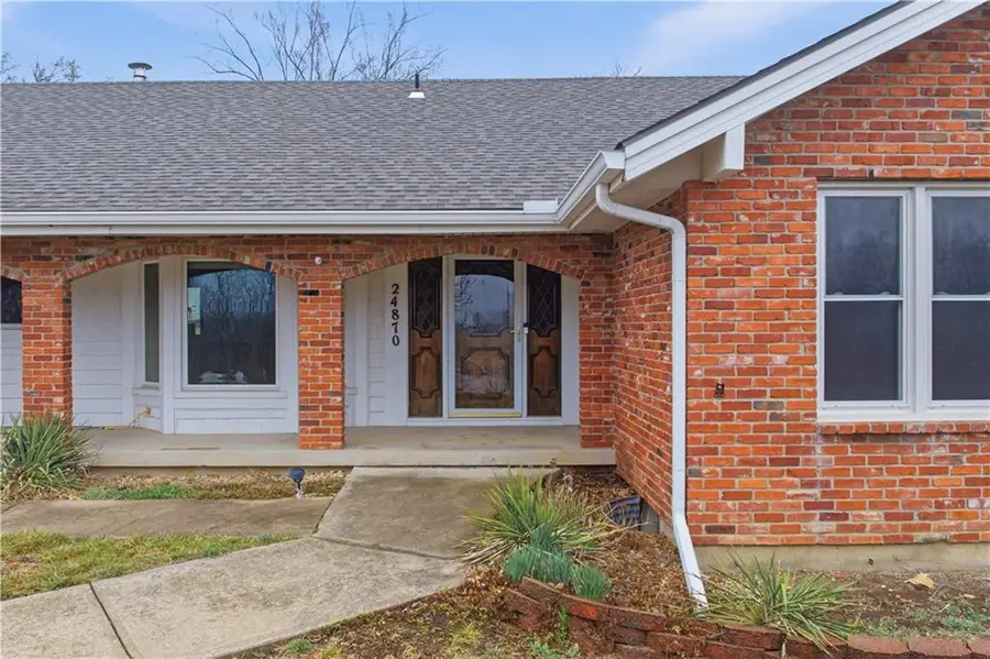 24870 W 133rd Terrace, Olathe, KS 66061 - #3