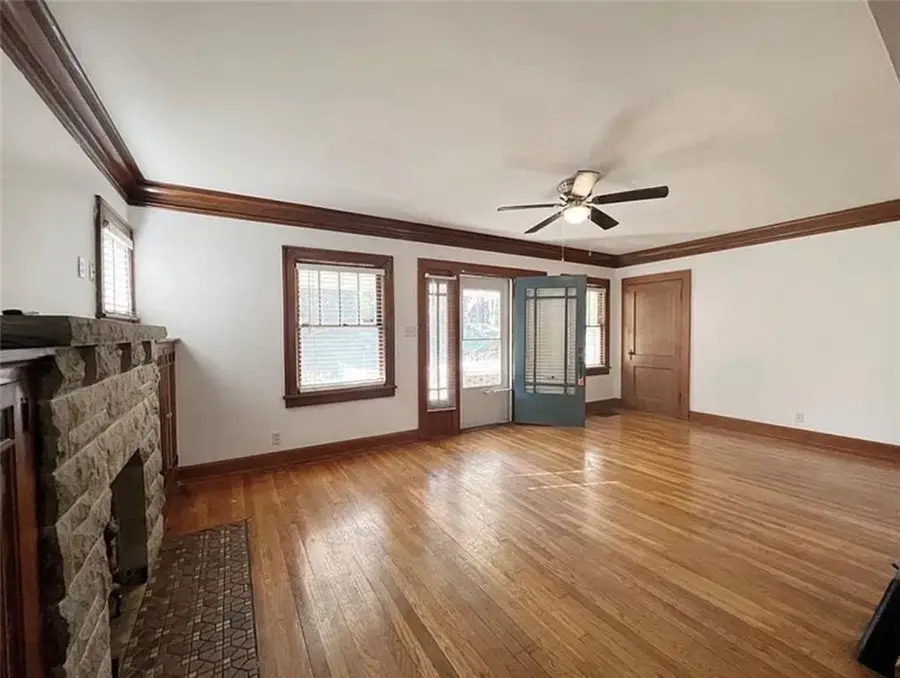 842 Barnett Avenue, Kansas City, KS 66101 - Image #2