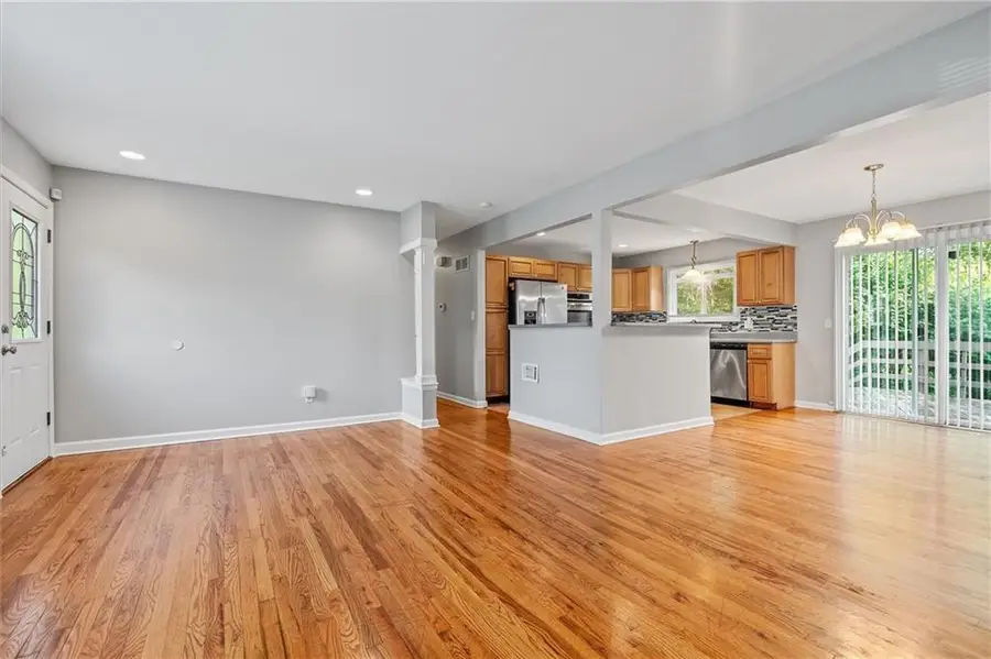 11827 E 50th Terrace, Kansas City, MO 64133 - #2