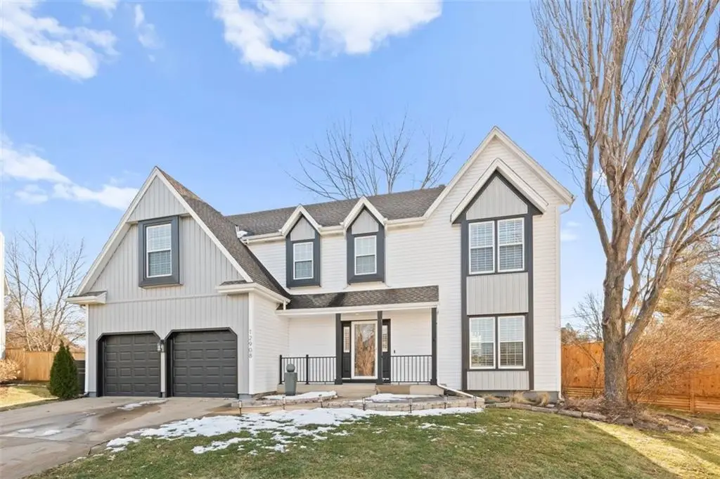 12908 Garnett Lane, Overland Park, KS 66213 - Image #1