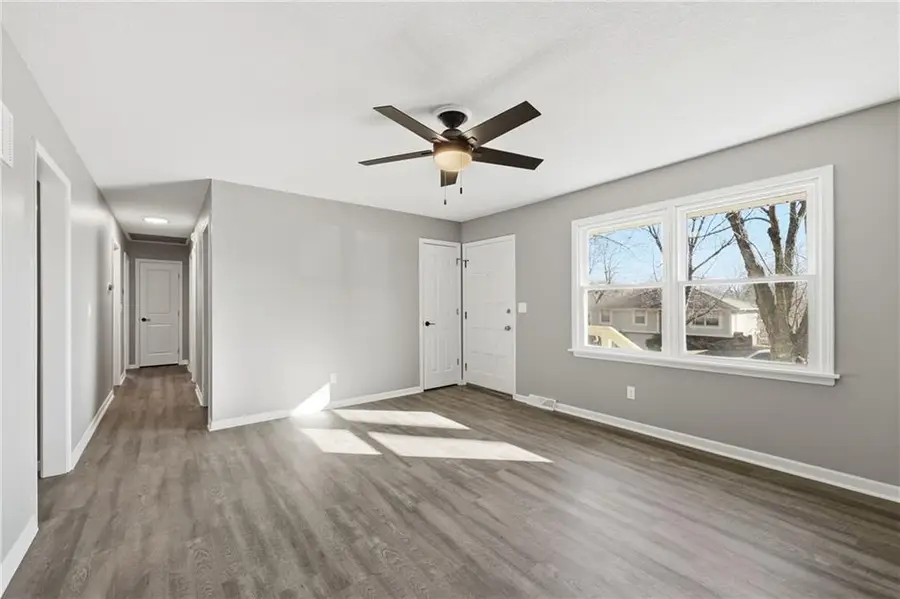 109 NE 1st Street Terrace, Blue Springs, MO 64014 - #3