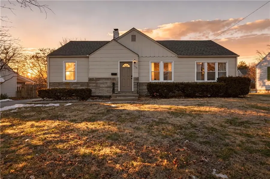 1316 W 29th Terrace S, Independence, MO 64052 - Image #2