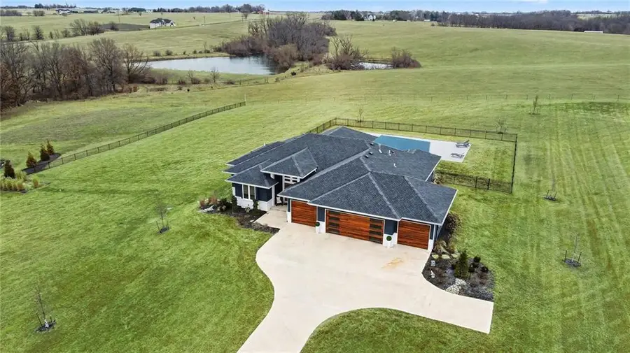 14251 Cattle Ranch Drive, Smithville, MO 64089 - #2