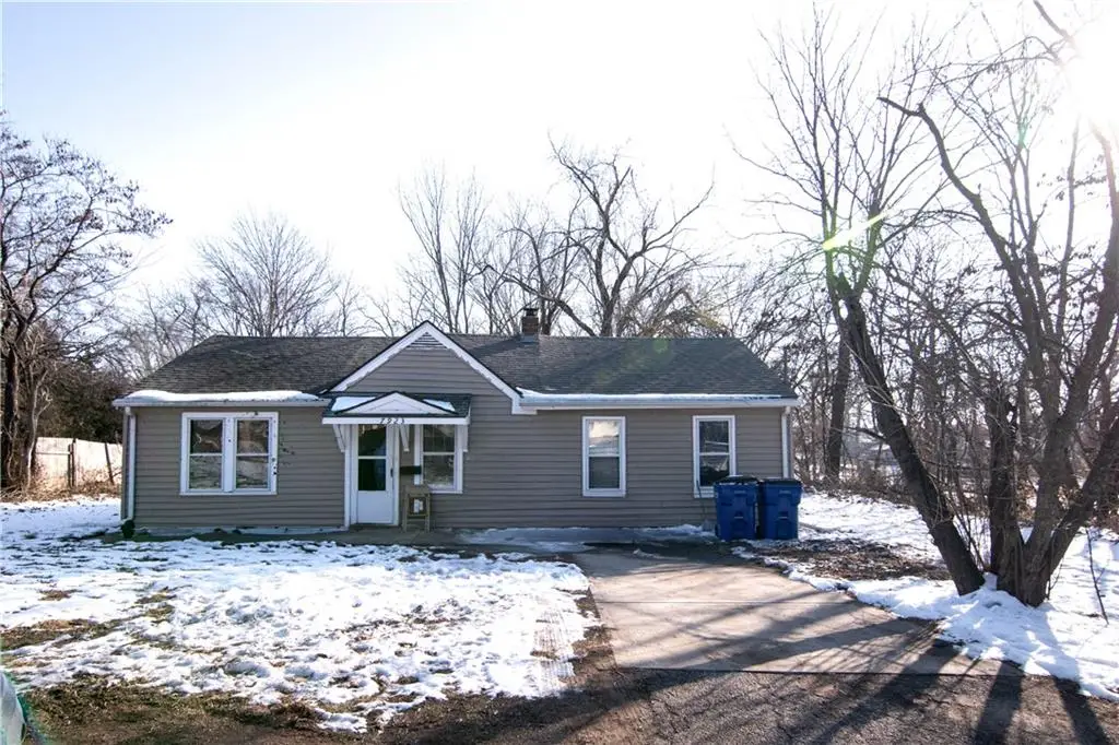7923 Harris Avenue, Raytown, MO 64138 - #1