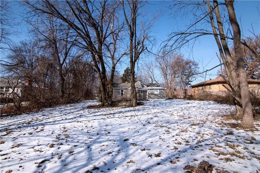 7923 Harris Avenue, Raytown, MO 64138 - #2