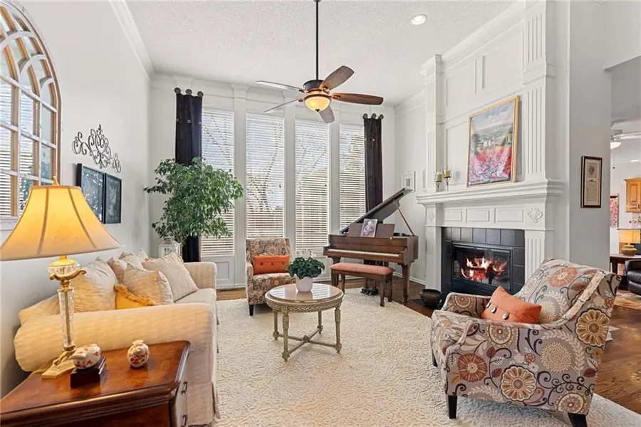 14012 Parkhill Lane, Overland Park, KS 66221 - #2