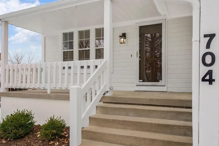 704 SE 11th Street, Lees Summit, MO 64081 - #2