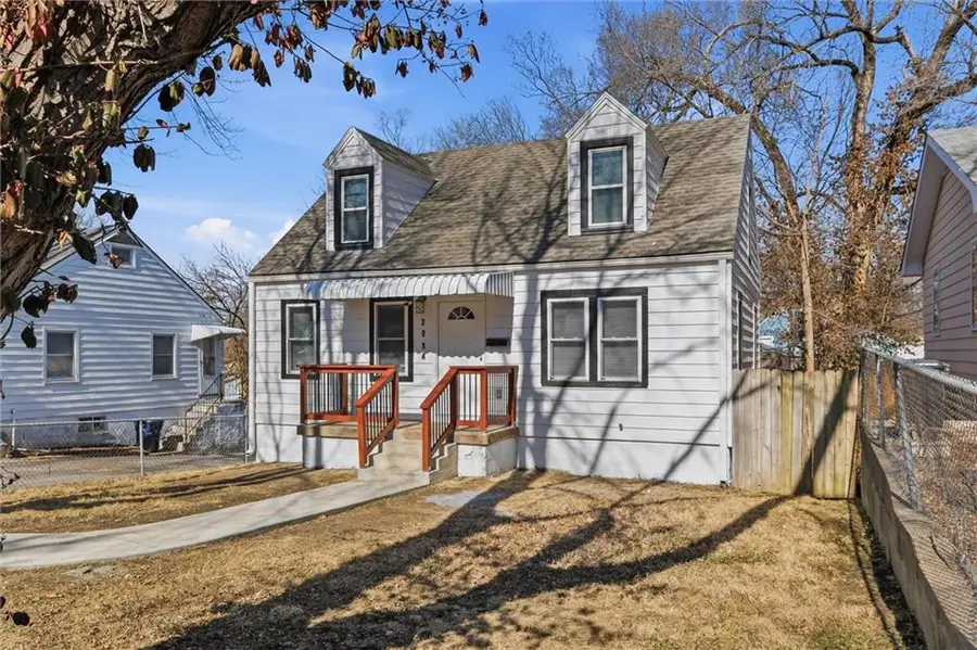 2914 W 45th Avenue, Kansas City, KS 66103 - #3