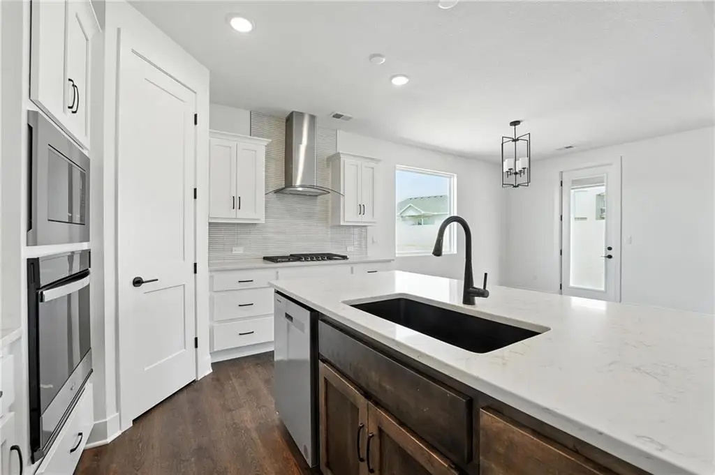 1580 N 163rd Street, Basehor, KS 66007 - #1