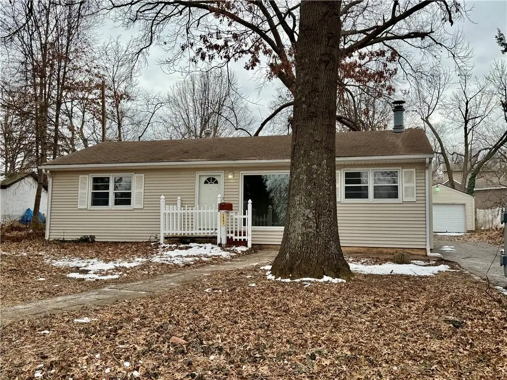 223 E Bannister Road, Kansas City, MO 64114 - #1