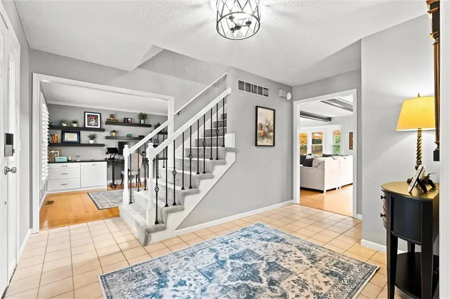 8110 W 117th Street, Overland Park, KS 66210 - #2