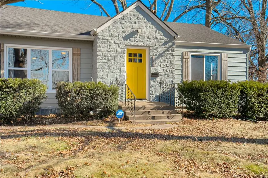 513 S Cedar Street, Belton, MO 64012 - #2