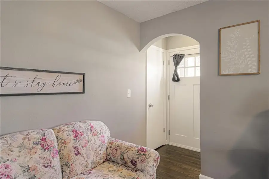 513 S Cedar Street, Belton, MO 64012 - #3