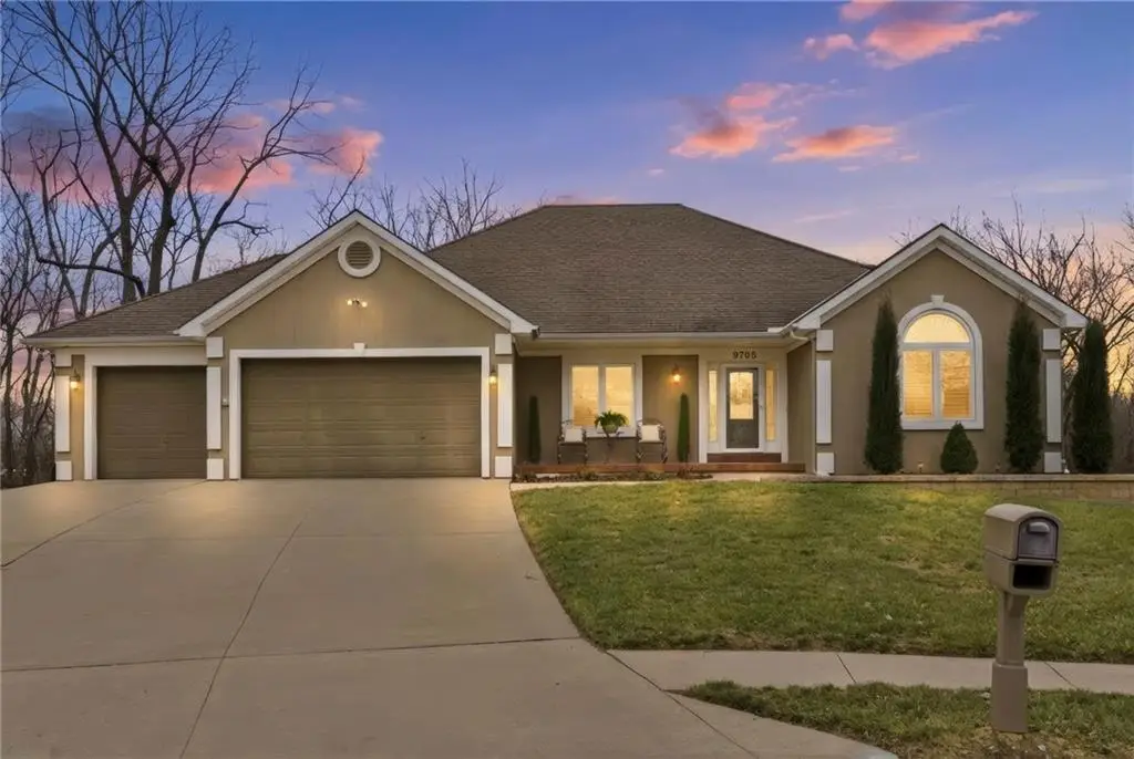 9705 Leslie Avenue, Kansas City, MO 64139 - #1