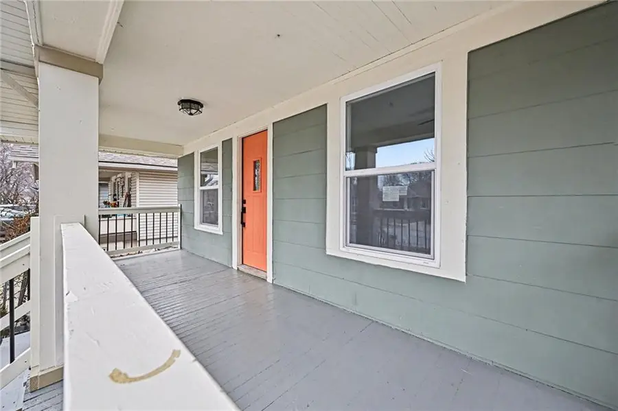 1020 E 22nd Avenue, Kansas City, MO 64116 - #3
