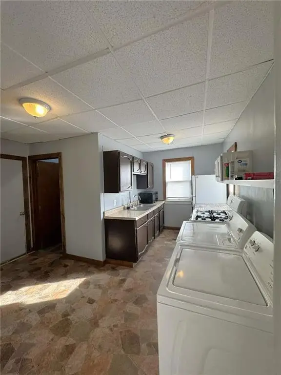 1215 E 4th Street, Maryville, MO 64468 - #3