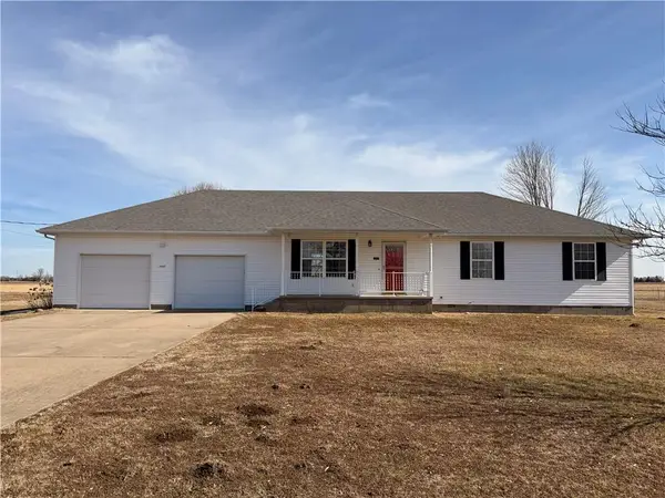1007 N Main Street, Diamond, MO 64840