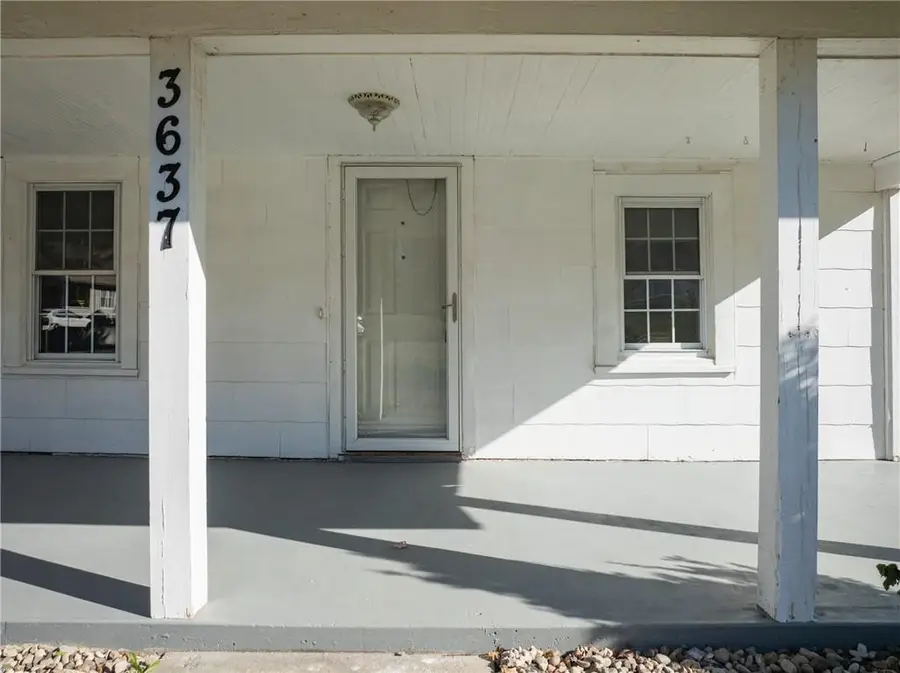 3637 N Monroe Avenue, Kansas City, MO 64117 - #2